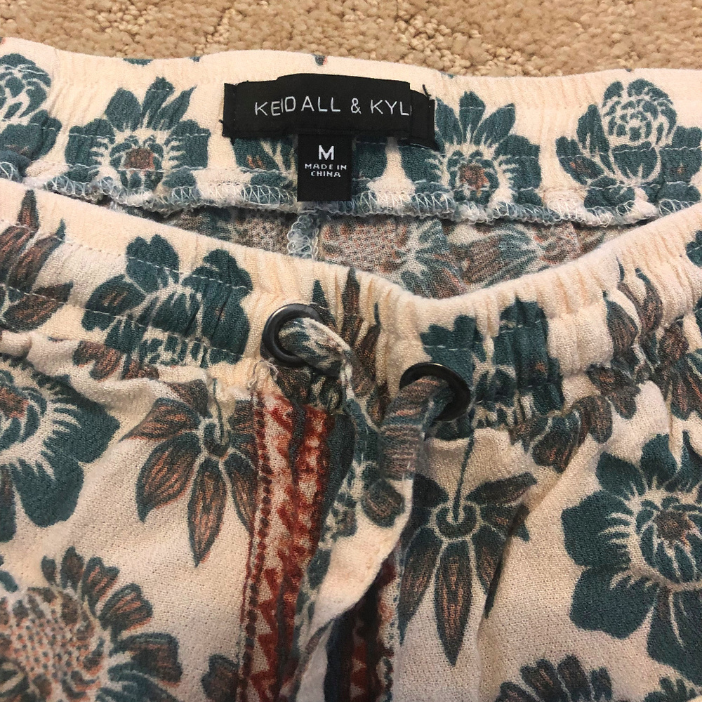 Boho Patterned Shorts - Picture 2 of 2